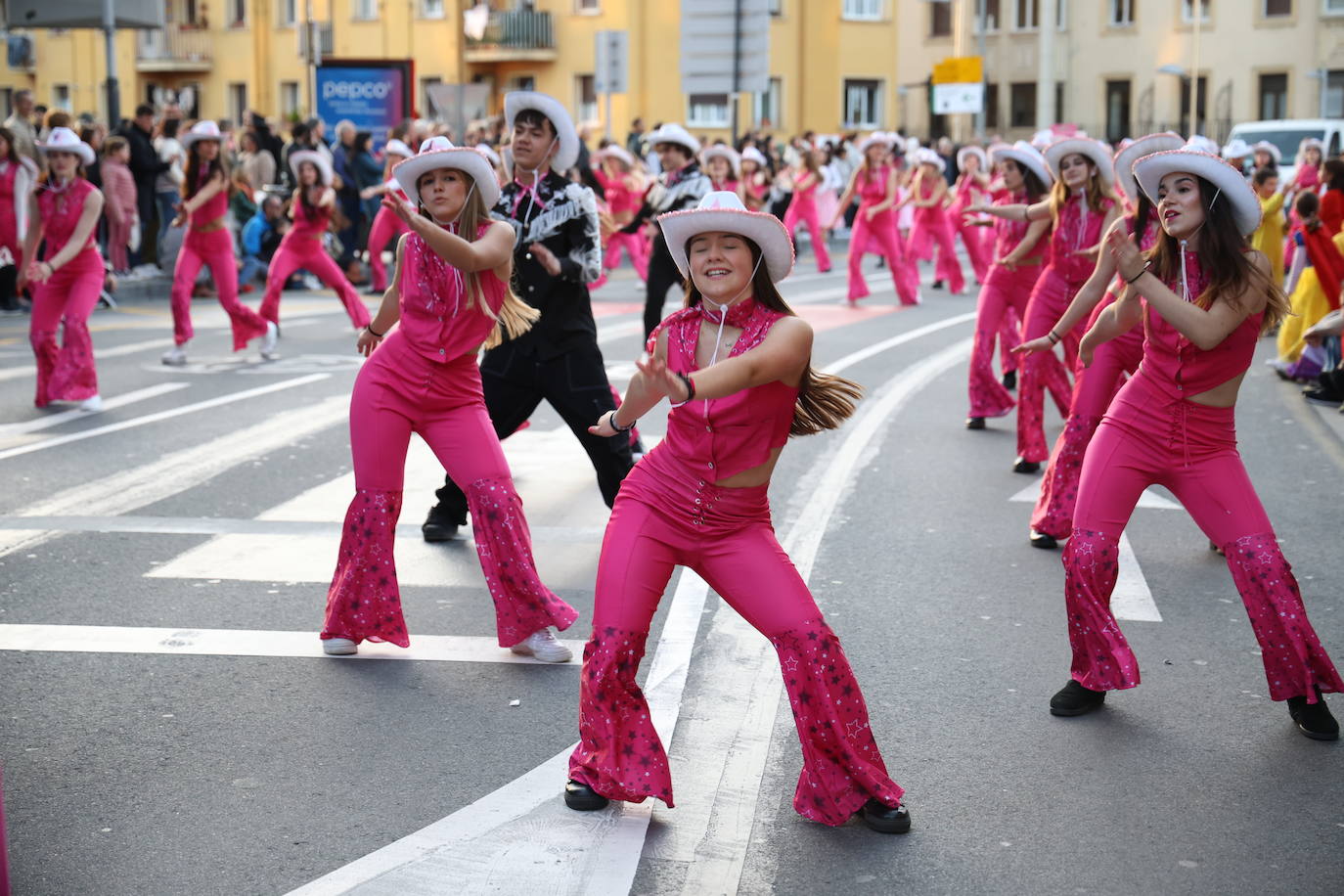 El Carnaval vuelve a brillar en Irun