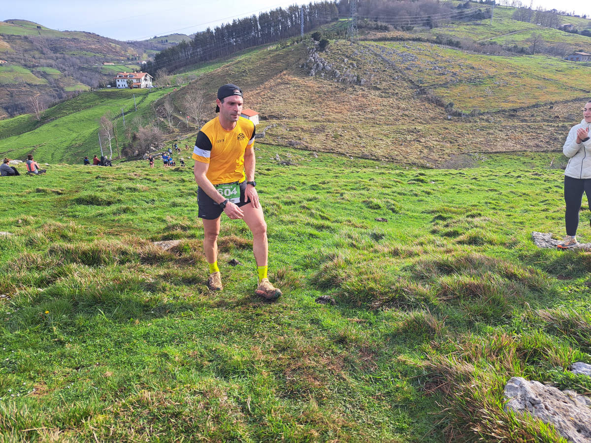 Ibai Angulo eta Ainara Urrutia izan dira azkarrenak Artzei bidea proban