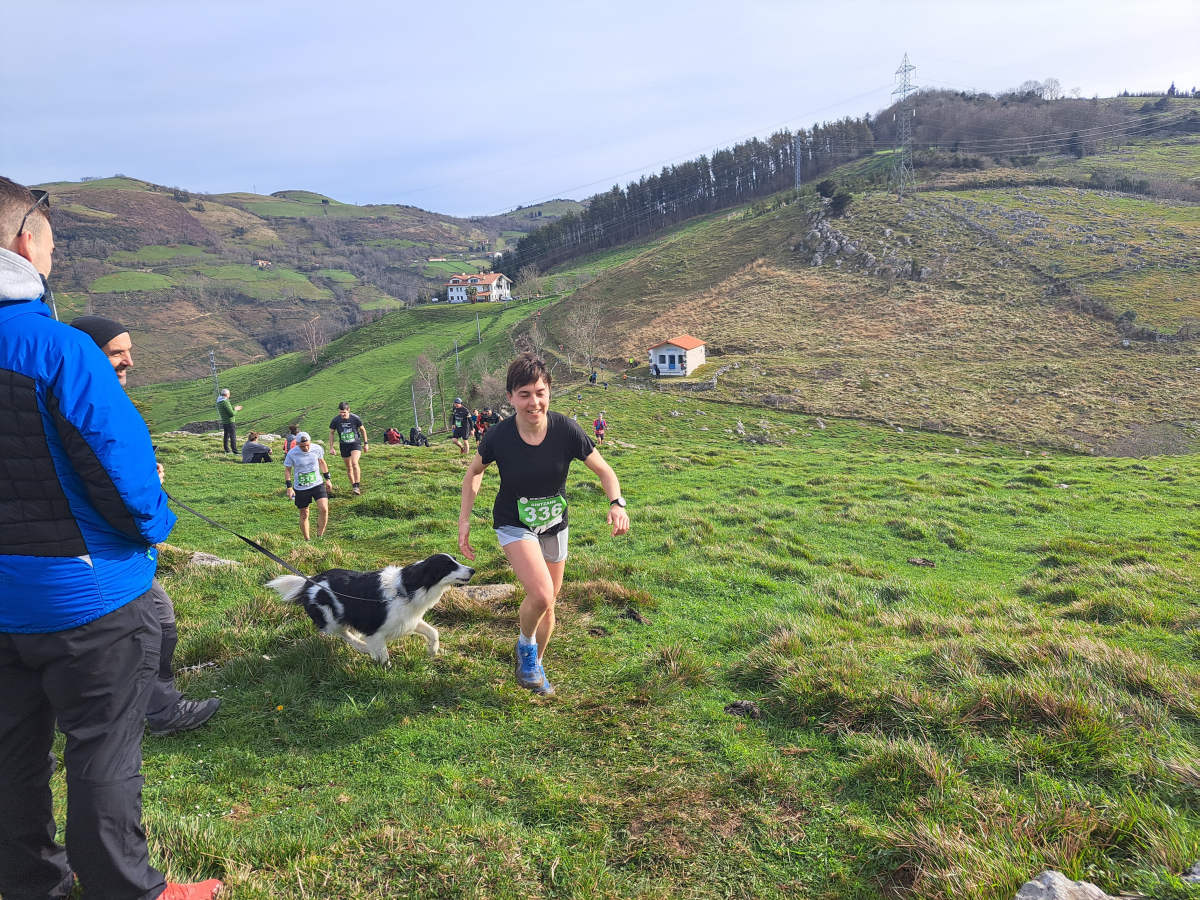Ibai Angulo eta Ainara Urrutia izan dira azkarrenak Artzei bidea proban