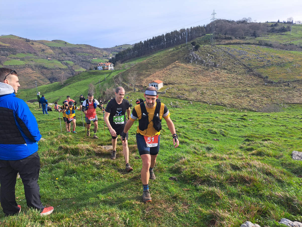 Ibai Angulo eta Ainara Urrutia izan dira azkarrenak Artzei bidea proban