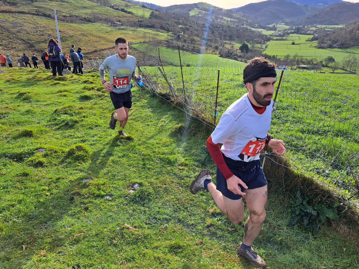 Iraitz Legorburu eta Oihana Zubillaga nagusi Zaldei bidea lasterketan