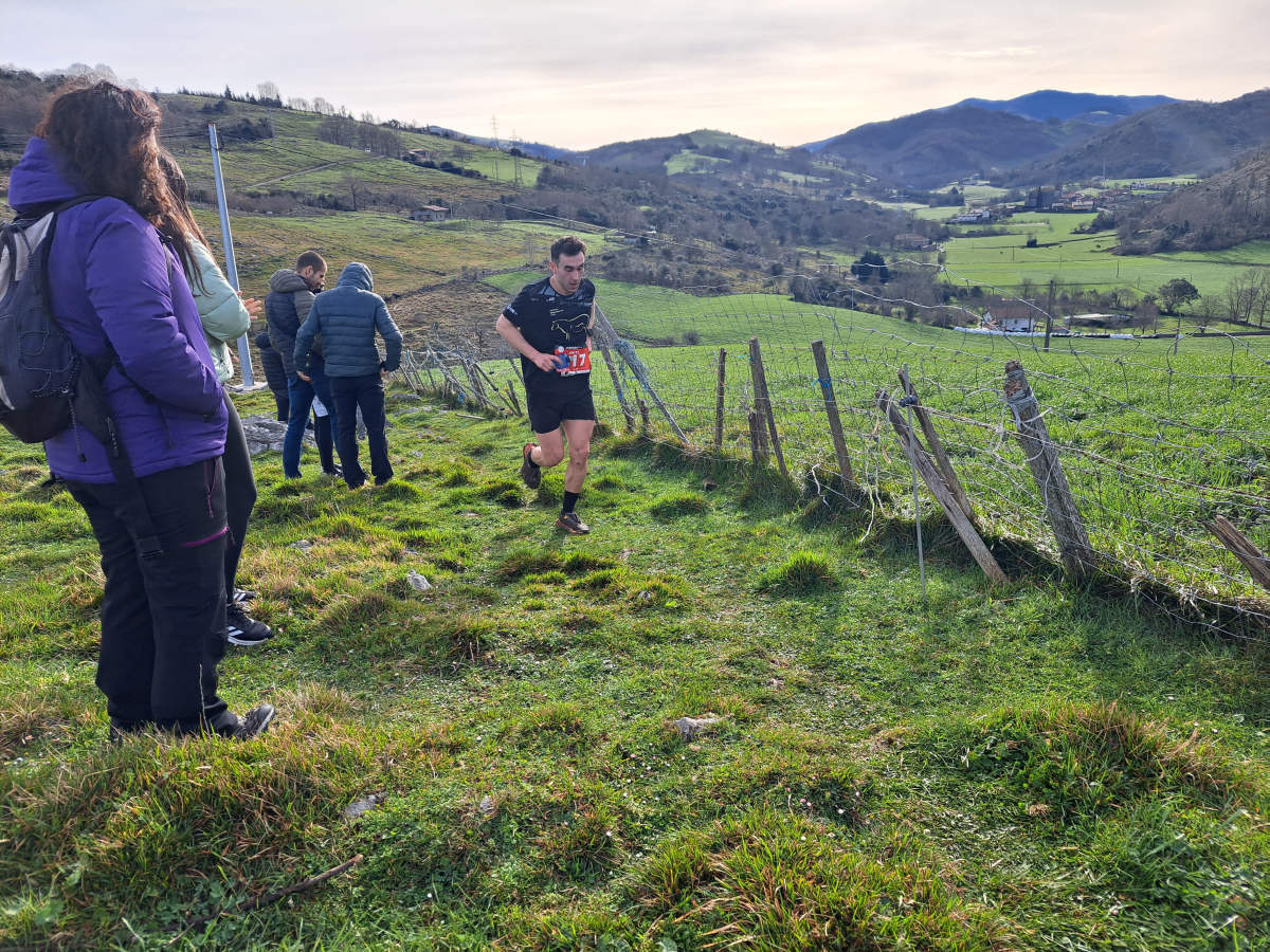 Iraitz Legorburu eta Oihana Zubillaga nagusi Zaldei bidea lasterketan