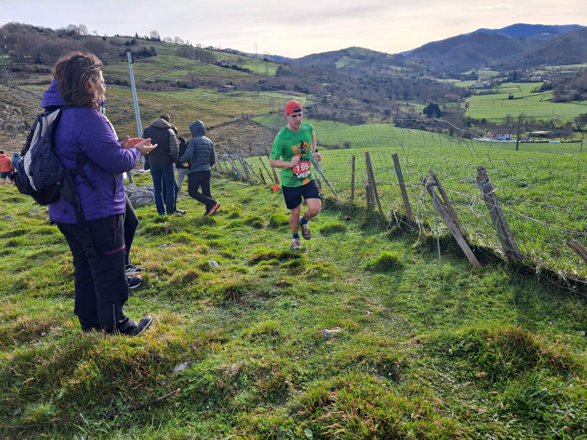 Iraitz Legorburu eta Oihana Zubillaga nagusi Zaldei bidea lasterketan