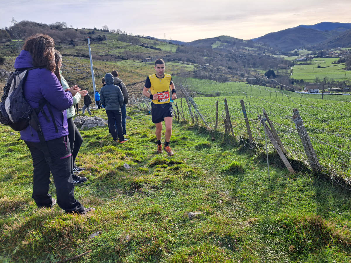 Iraitz Legorburu eta Oihana Zubillaga nagusi Zaldei bidea lasterketan