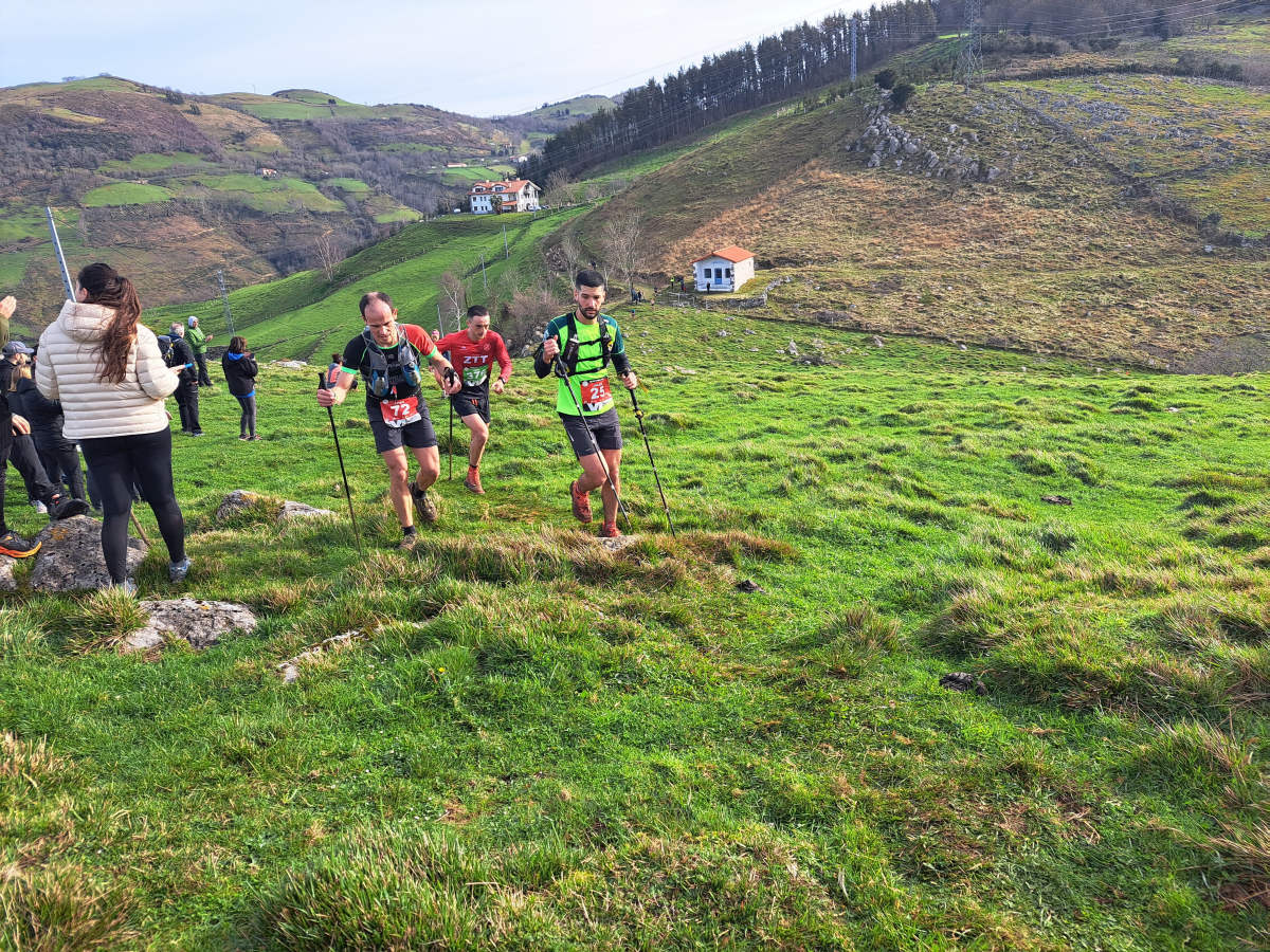 Iraitz Legorburu eta Oihana Zubillaga nagusi Zaldei bidea lasterketan