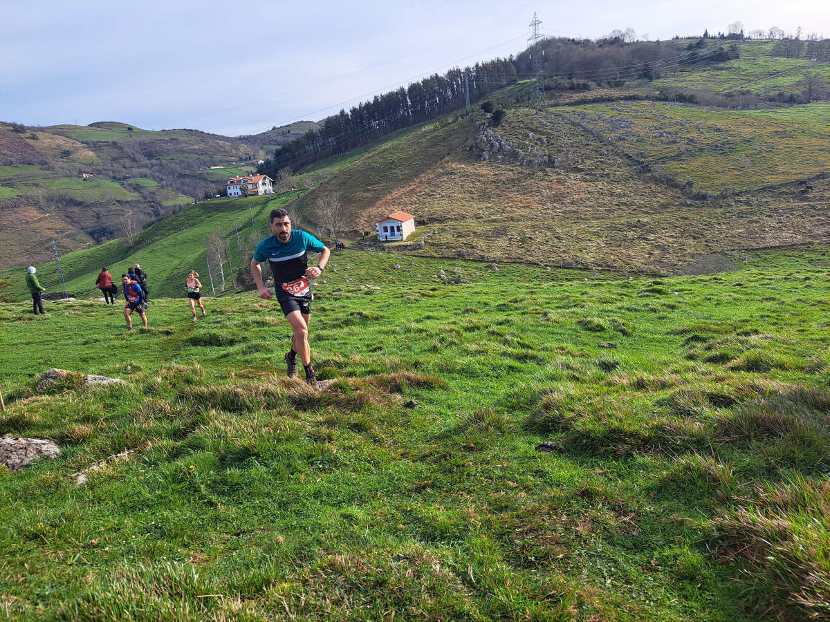 Iraitz Legorburu eta Oihana Zubillaga nagusi Zaldei bidea lasterketan
