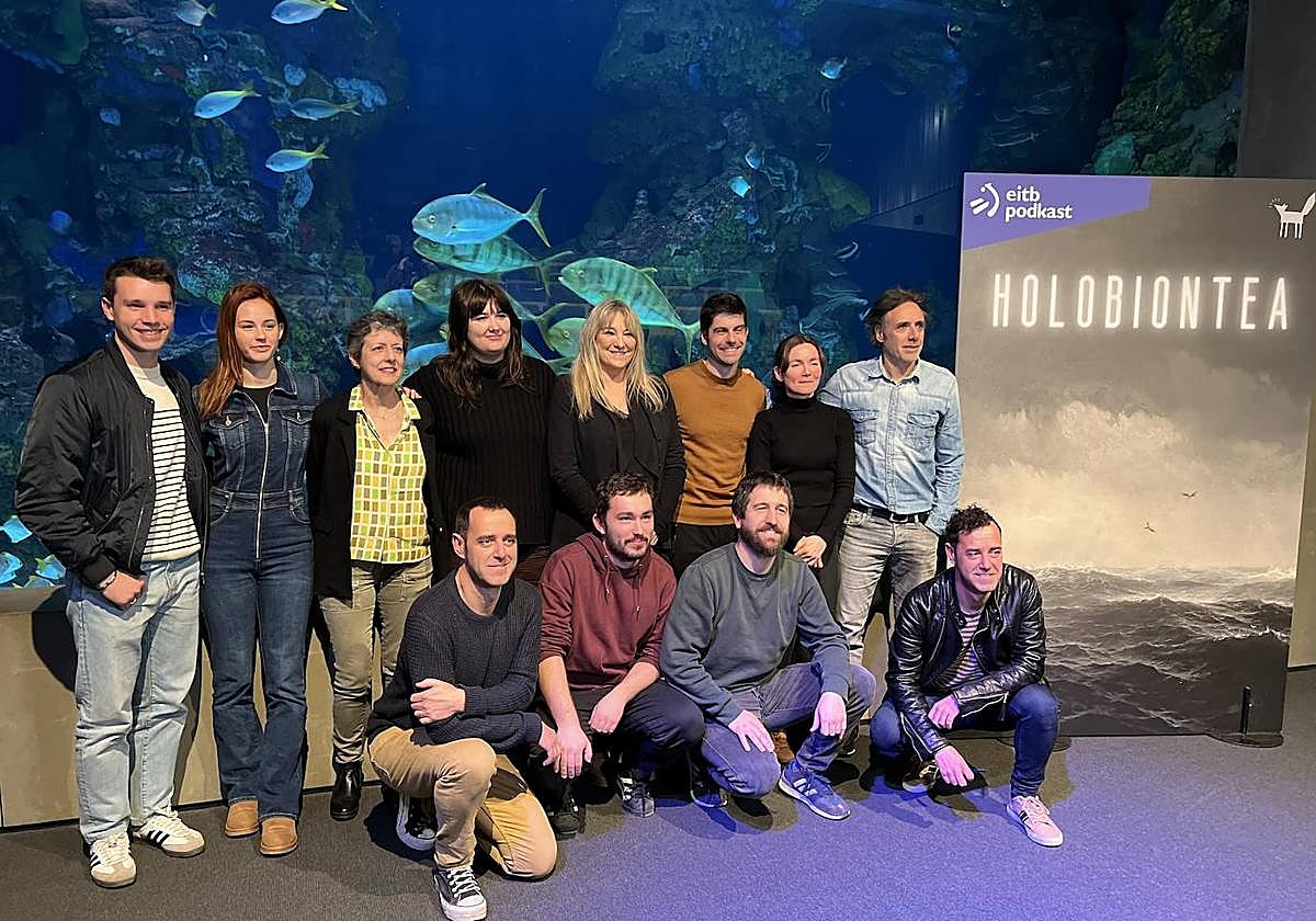 Zientzia-fikzioa eta thrillerra uztartzen dituen podkasta