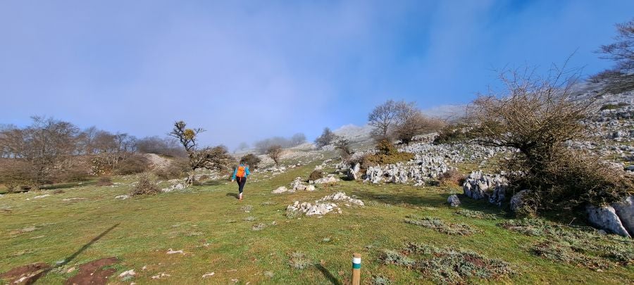 Unas espectaculares vistas desde la cima de Andia
