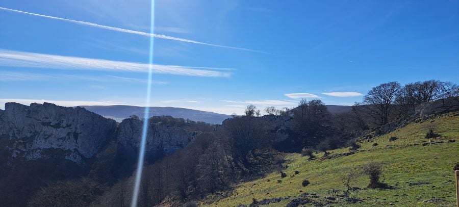 Unas espectaculares vistas desde la cima de Andia