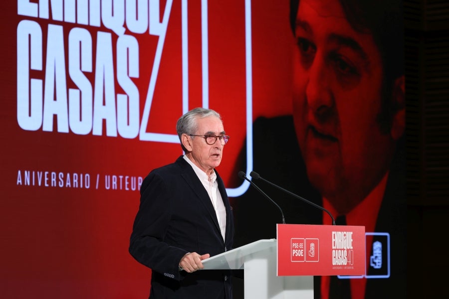 El PSE-EE homenajea a Enrique Casas en el 40 aniversario de su asesinato