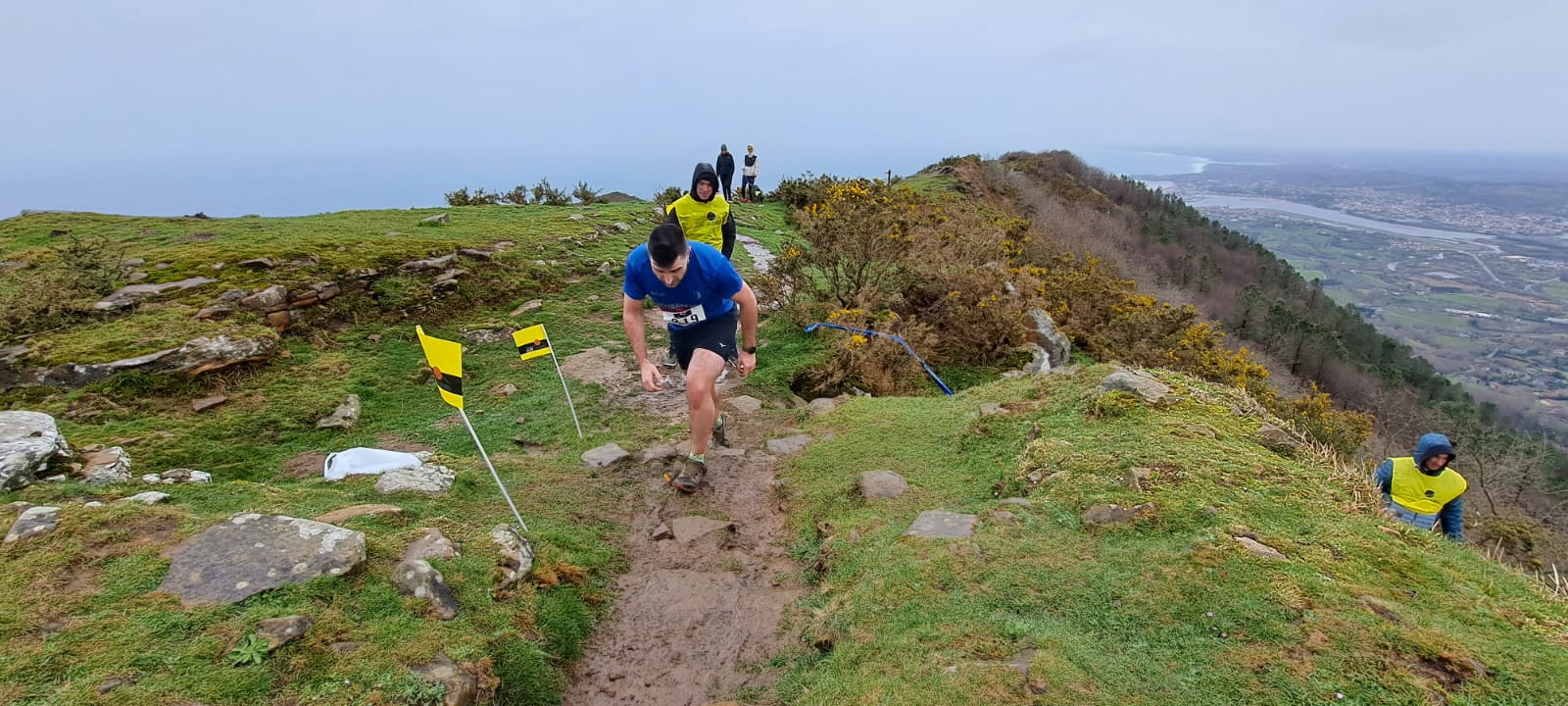 El temporal no puede con la Lezo Jaizkibel