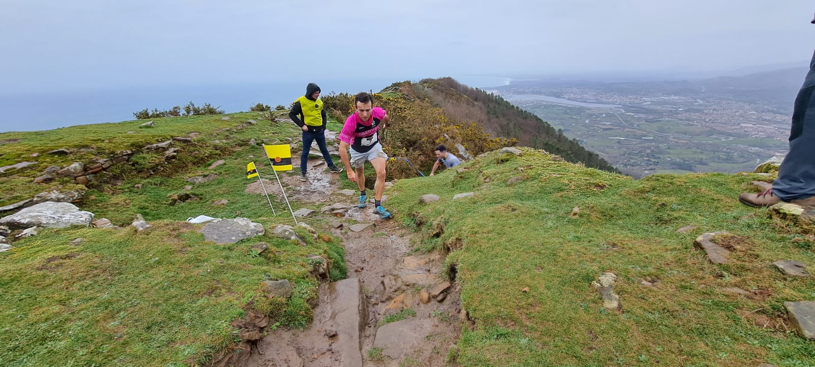 El temporal no puede con la Lezo Jaizkibel
