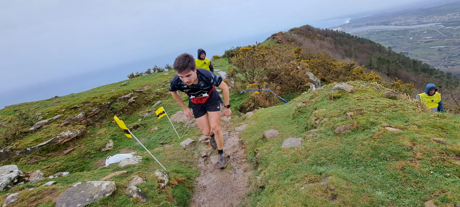 El temporal no puede con la Lezo Jaizkibel