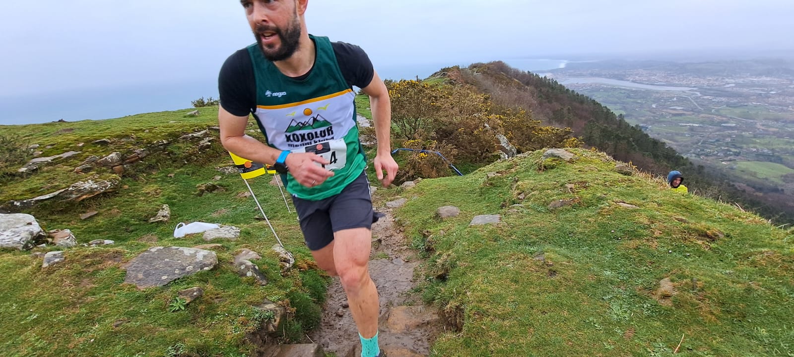 El temporal no puede con la Lezo Jaizkibel