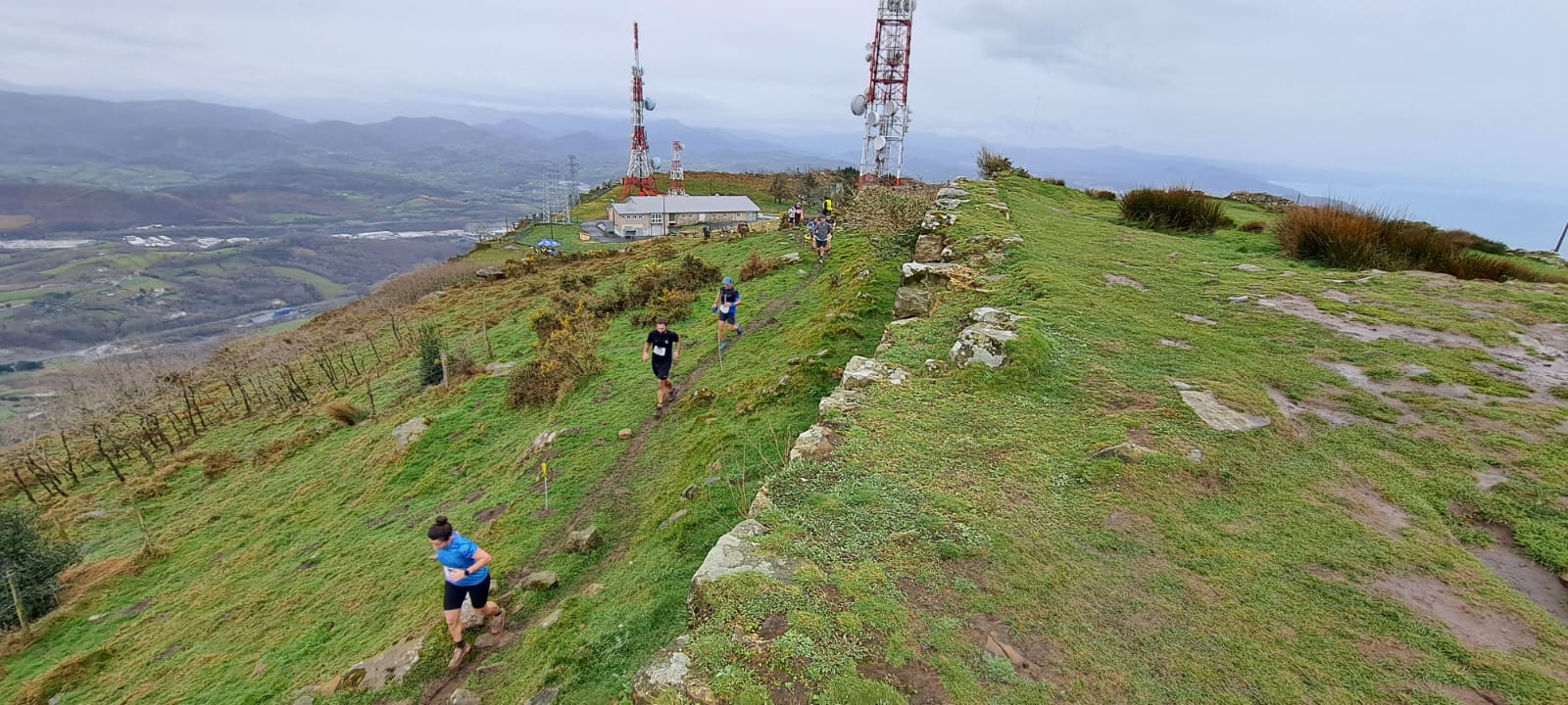 El temporal no puede con la Lezo Jaizkibel