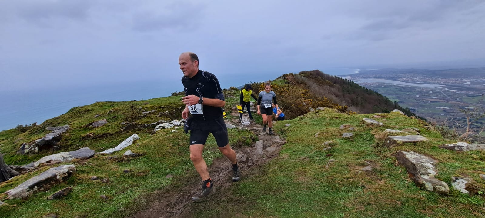 El temporal no puede con la Lezo Jaizkibel