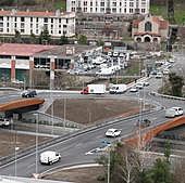 Una rotonda elevada agiliza ya el tráfico desde la N-I en Lasarte-Oria