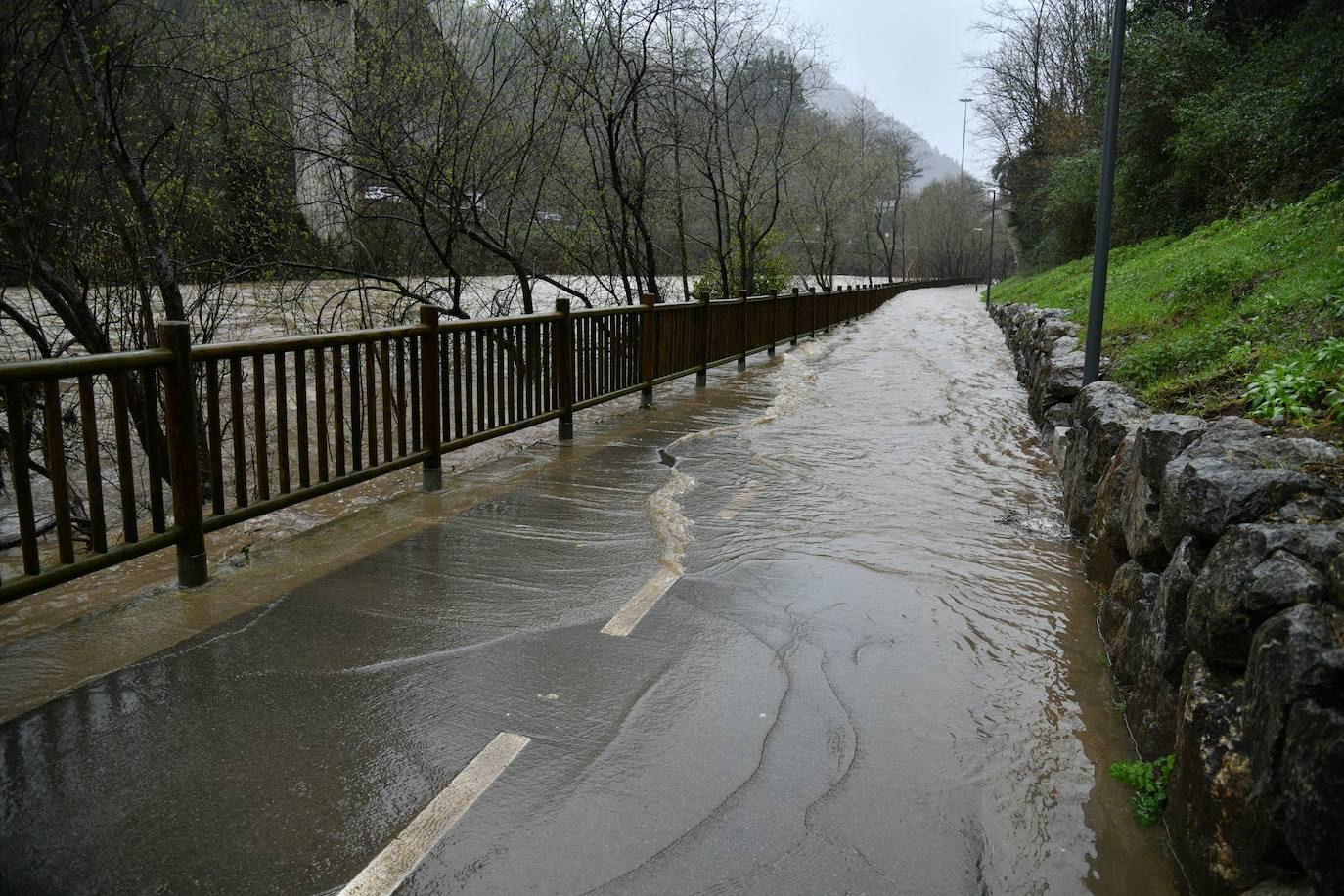 Gipuzkoa, en alerta por las fuertes lluvias