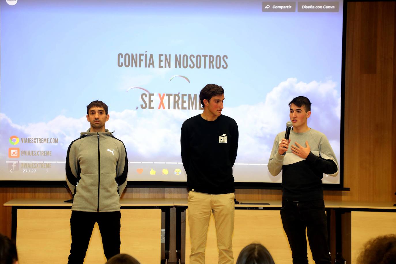 El grupo Waves de Irungo La Salle en un momento de la defensa de su proyecto 