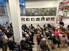 El Ayuntamiento se reunió con los vecinos y vecinas de Pontika este pasado miércoles por la tarde.