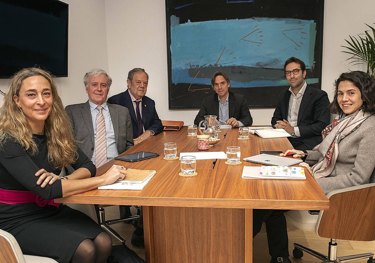 Pedro Azpiazu y su equipo se reunió hace dos semanas con el ministro de Economía, Carlos Cuerpo, y el suyo.