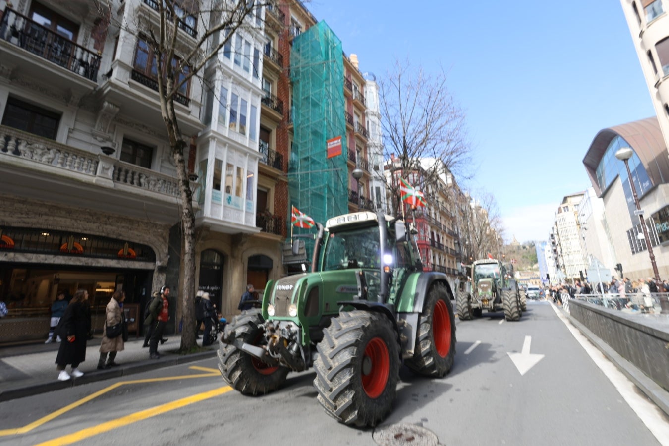 Nueva jornada de protesta de los baserritarras guipuzcoanos