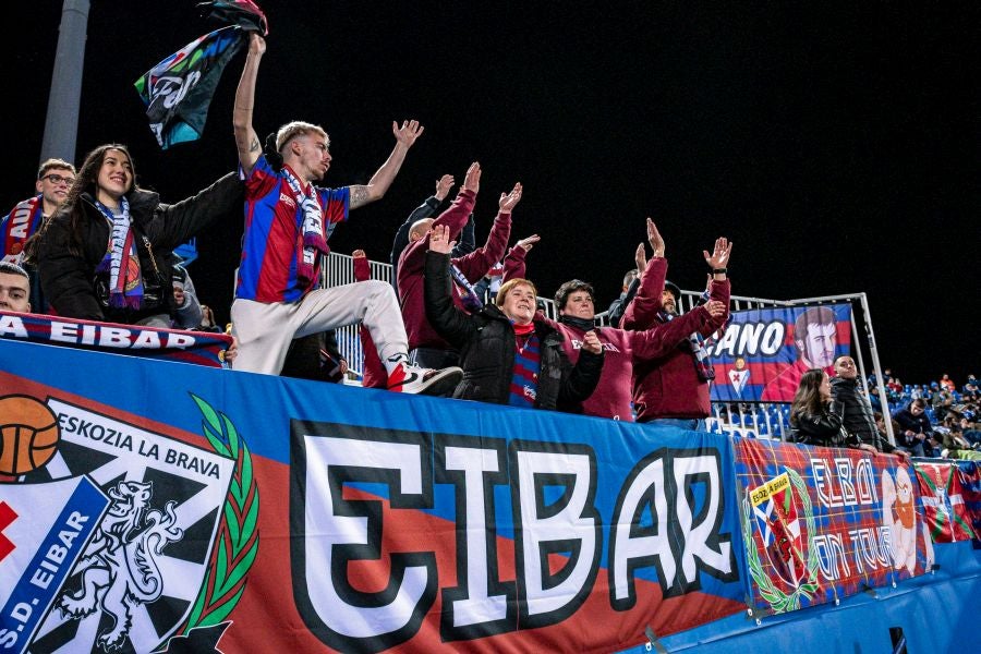 El Eibar se impone en casa del líder