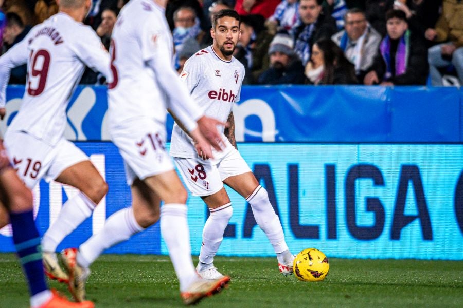 El Eibar se impone en casa del líder