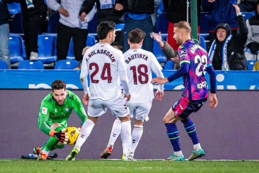El Eibar se impone en casa del líder