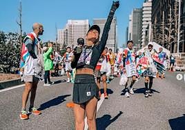 Verdeliss celebra en Tokio el fin de su reto deportivo