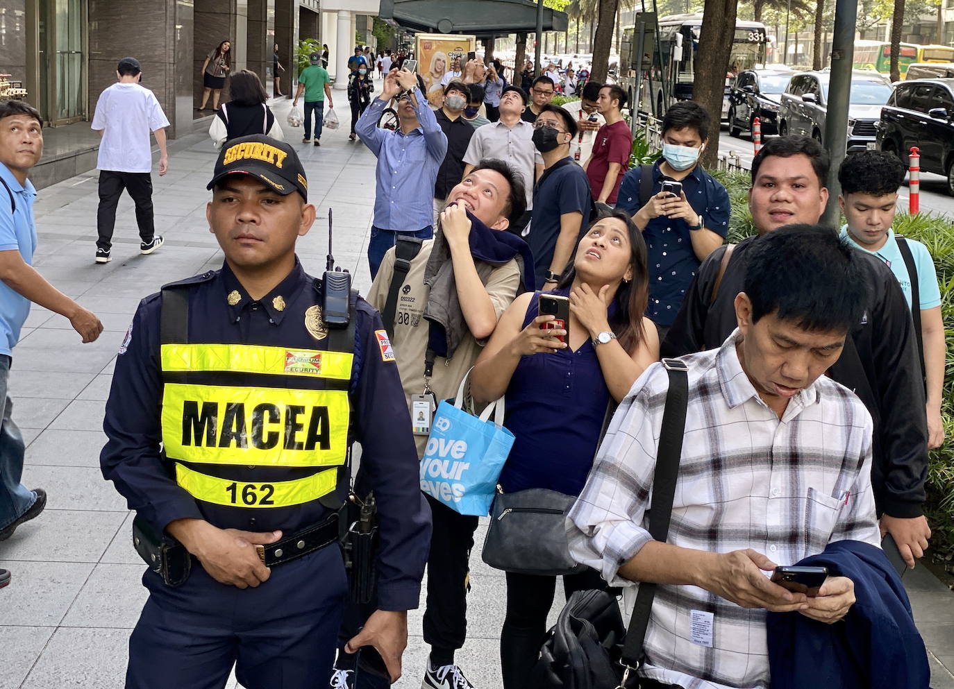 El &#039;Spiderman&#039; francés escala un rascacielos en Manila de 217 metros