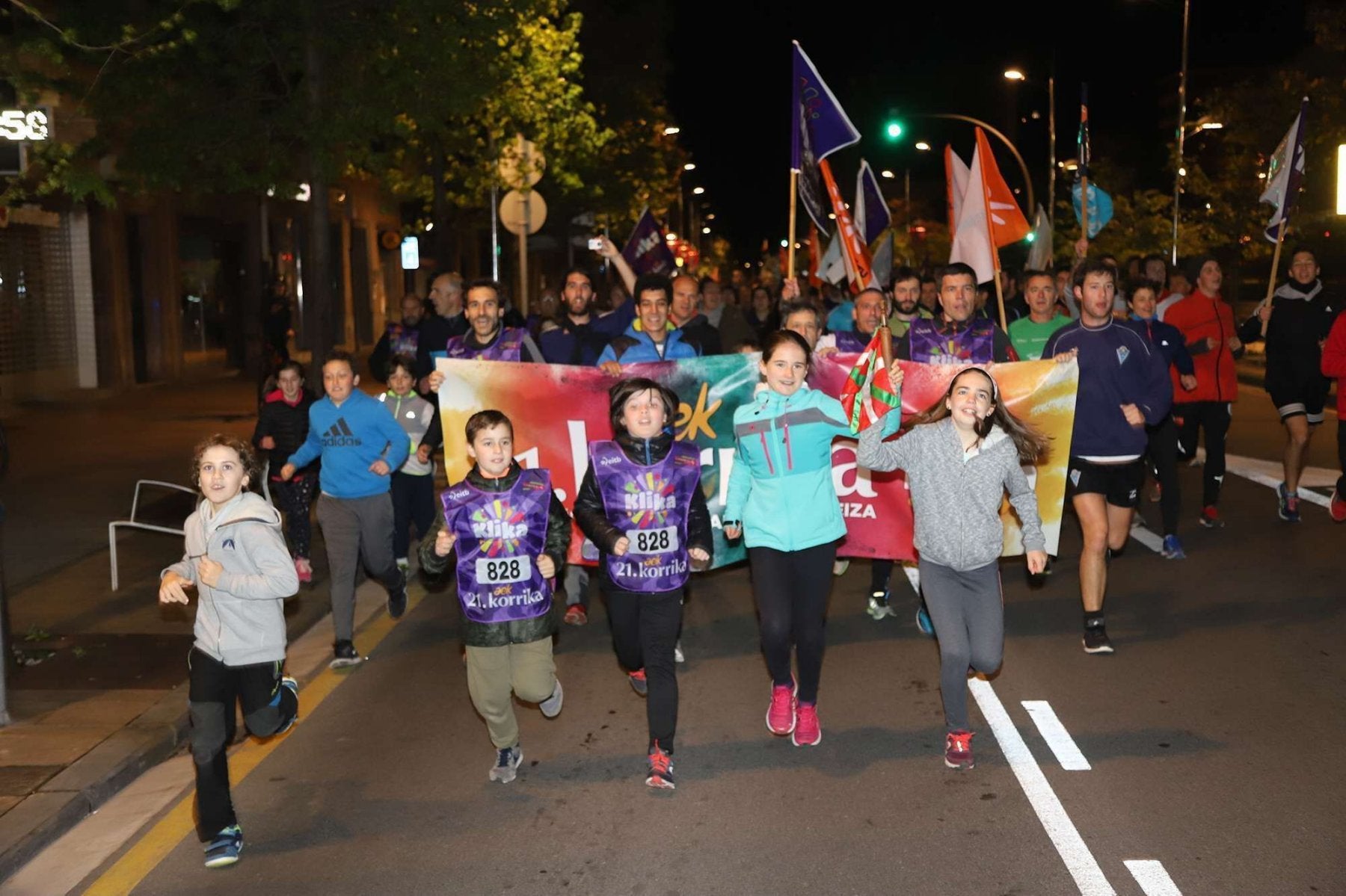 Korrikaren aurreko edizio baten irudia, Colon pasealekutik pasatzen.