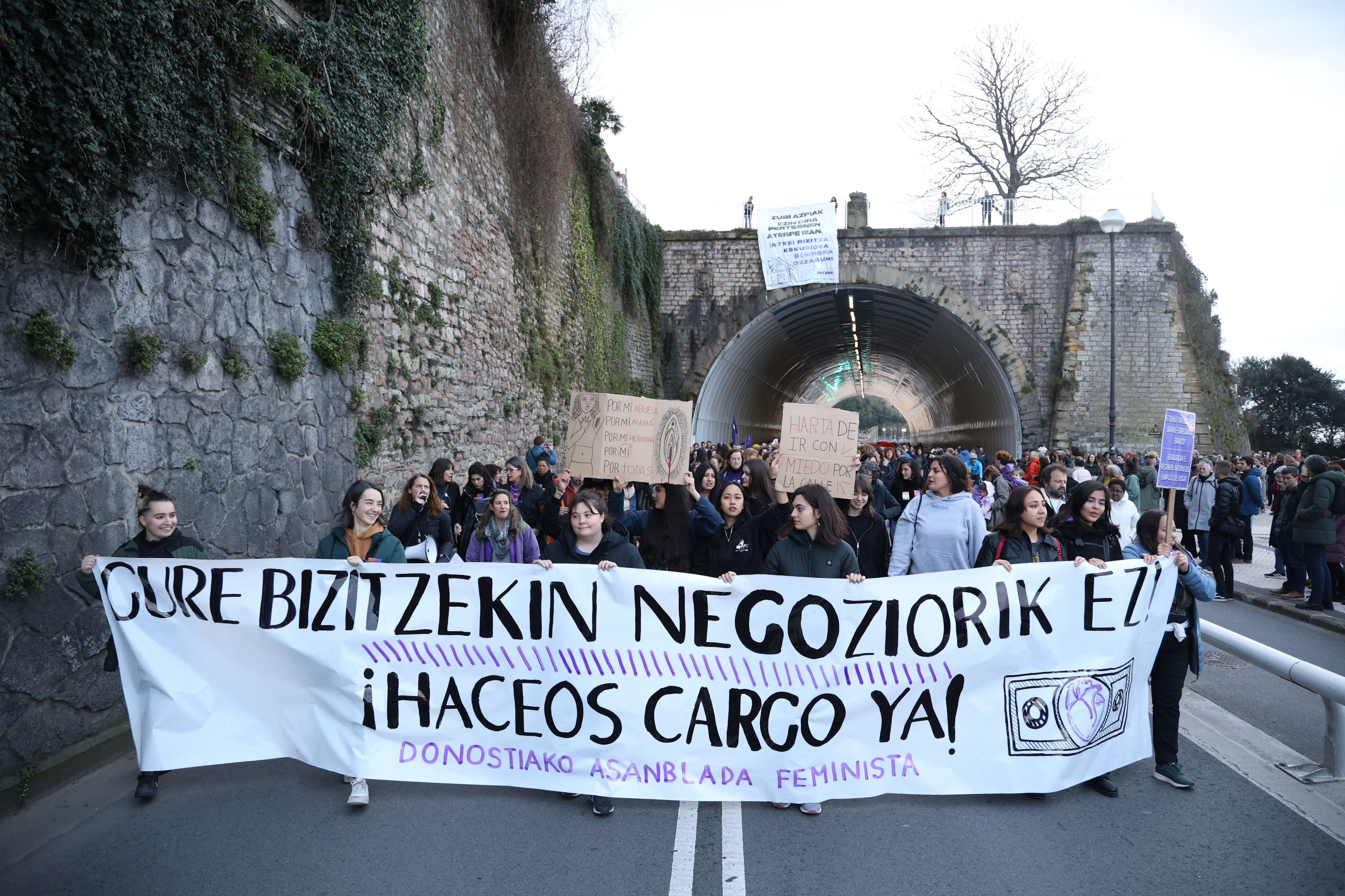 Las imágenes de la manifestación en Donostia por el Día internacional de la mujer