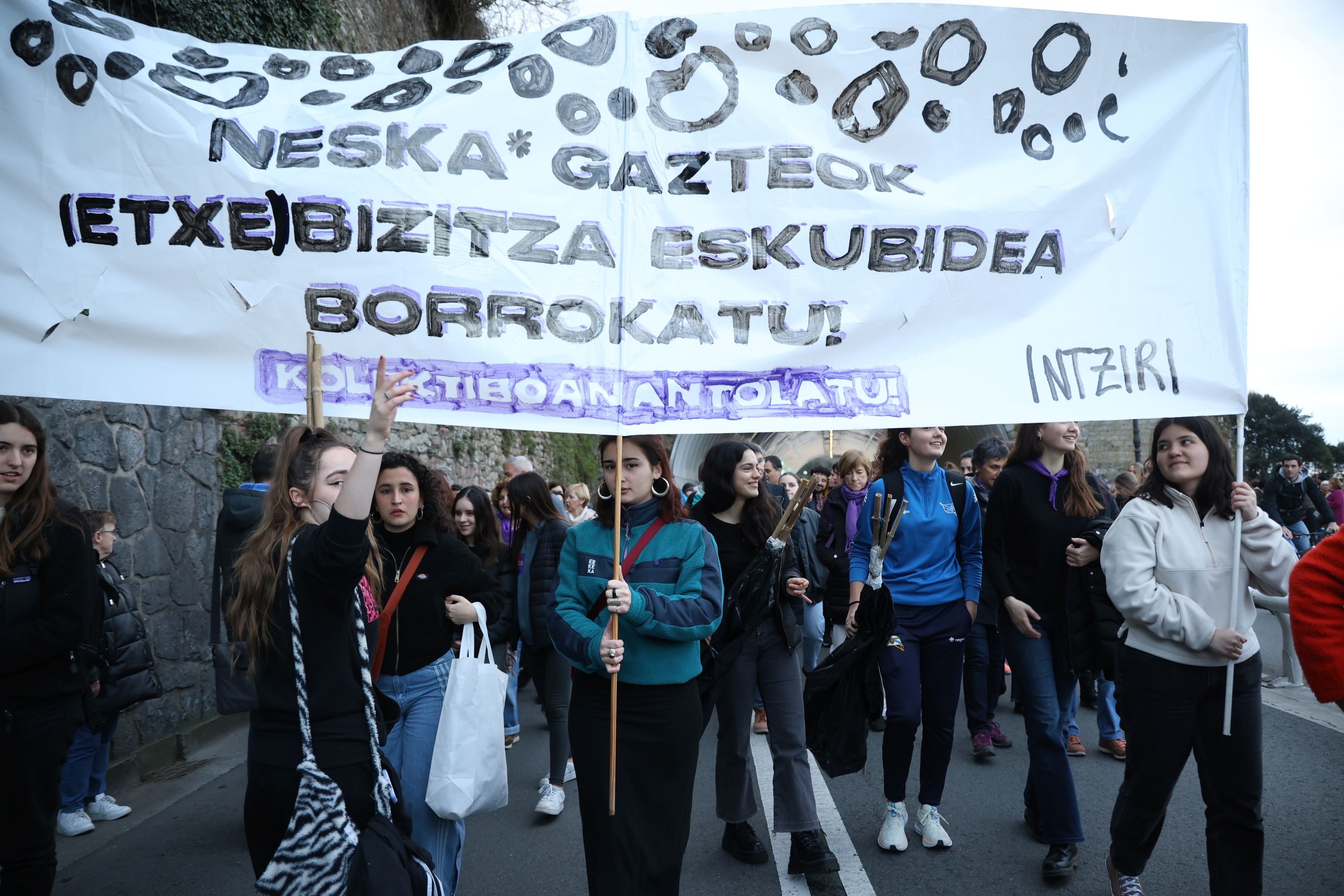Las imágenes de la manifestación en Donostia por el Día internacional de la mujer