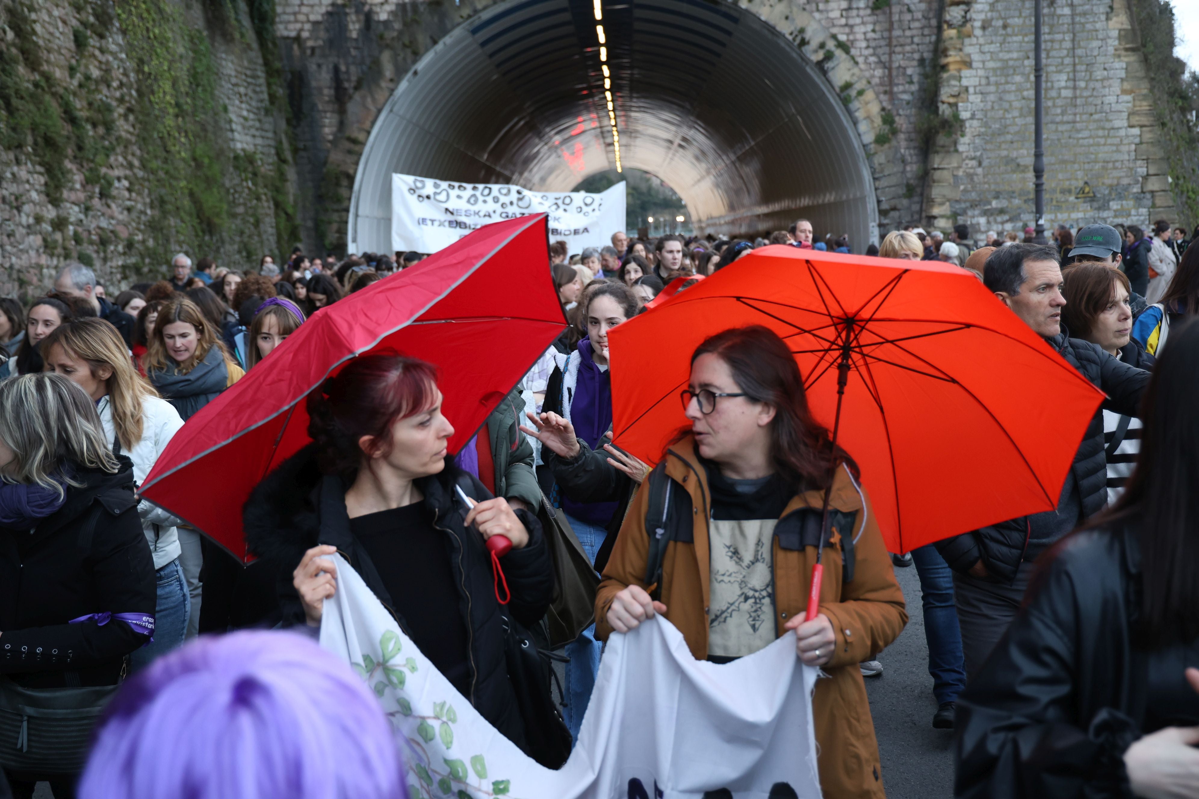 Las imágenes de la manifestación en Donostia por el Día internacional de la mujer