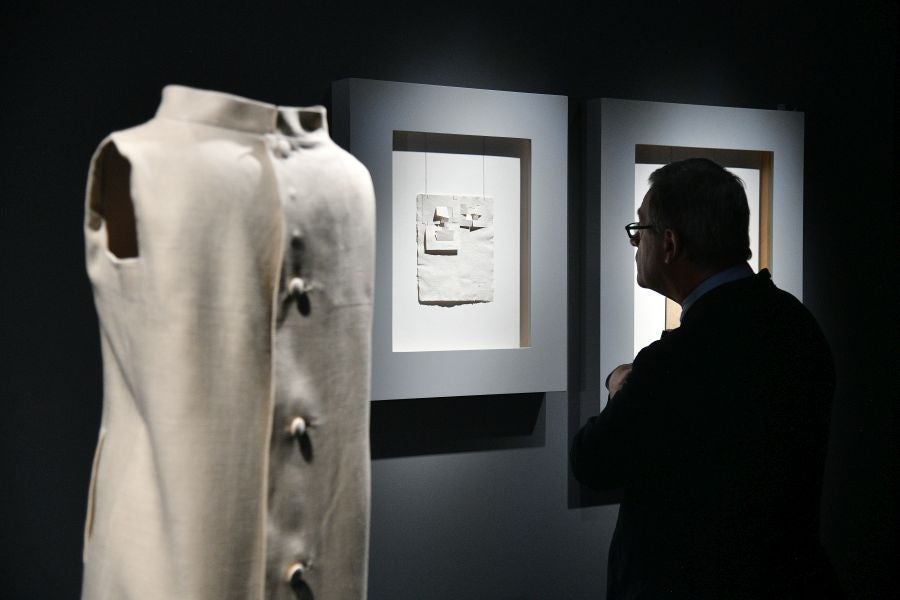 Los vínculos creativos de Chillida y Balenciaga