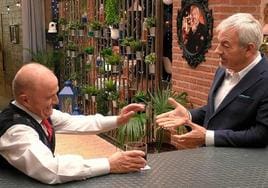 Manuel, el soltero de Euskadi, con Carlos Sobera en First Dates.