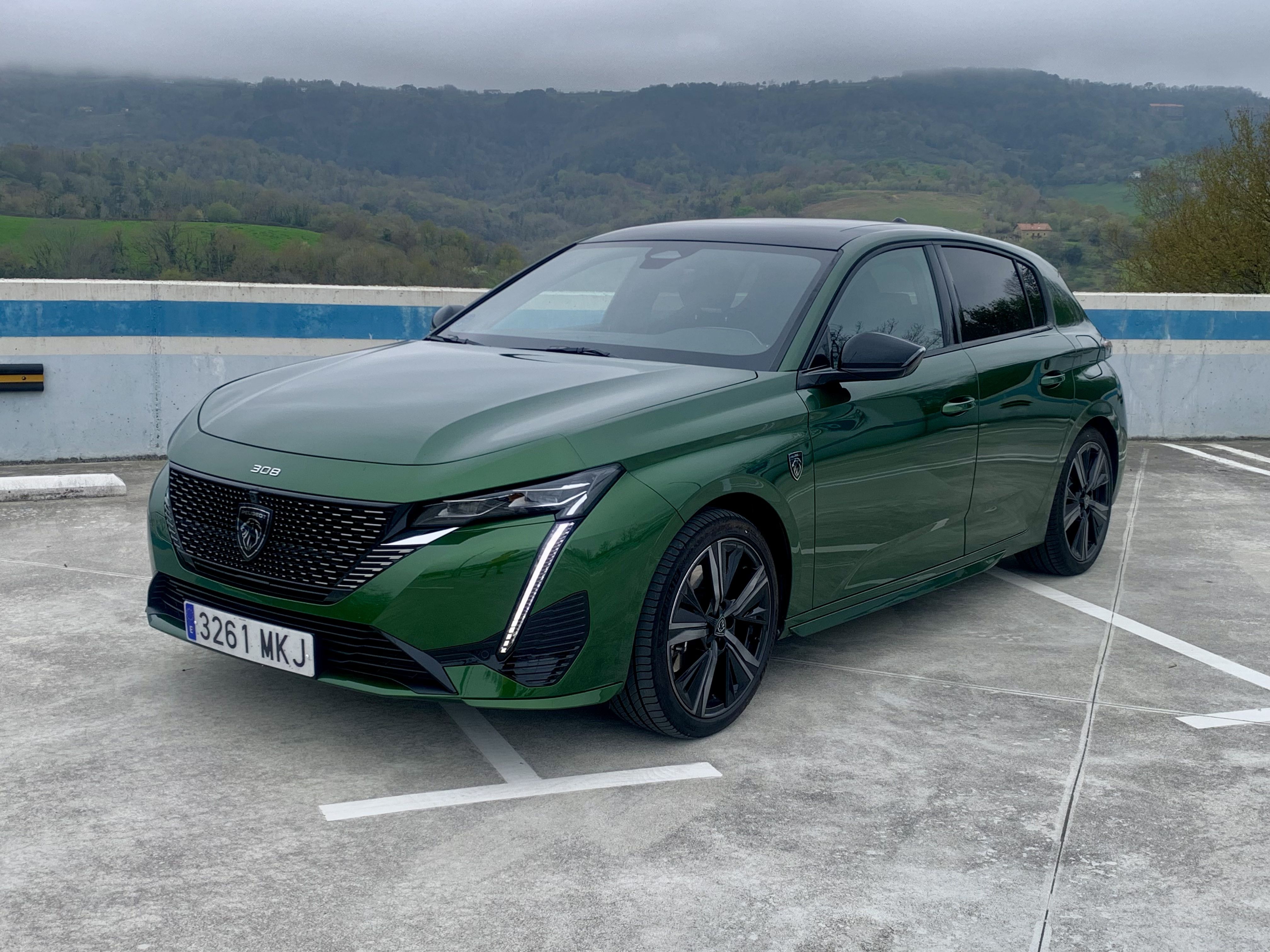 Con el Peugeot 308 hybrid se obtienen unos consumos reducidos.