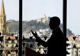 Imanol Pradales, en un reciente acto preelectoral en Tabakalera en Donostia.