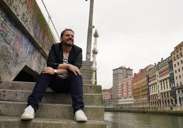 Kirmen Uribe: «En Nueva York me he encontrado a mí mismo y ahora soy más libre»