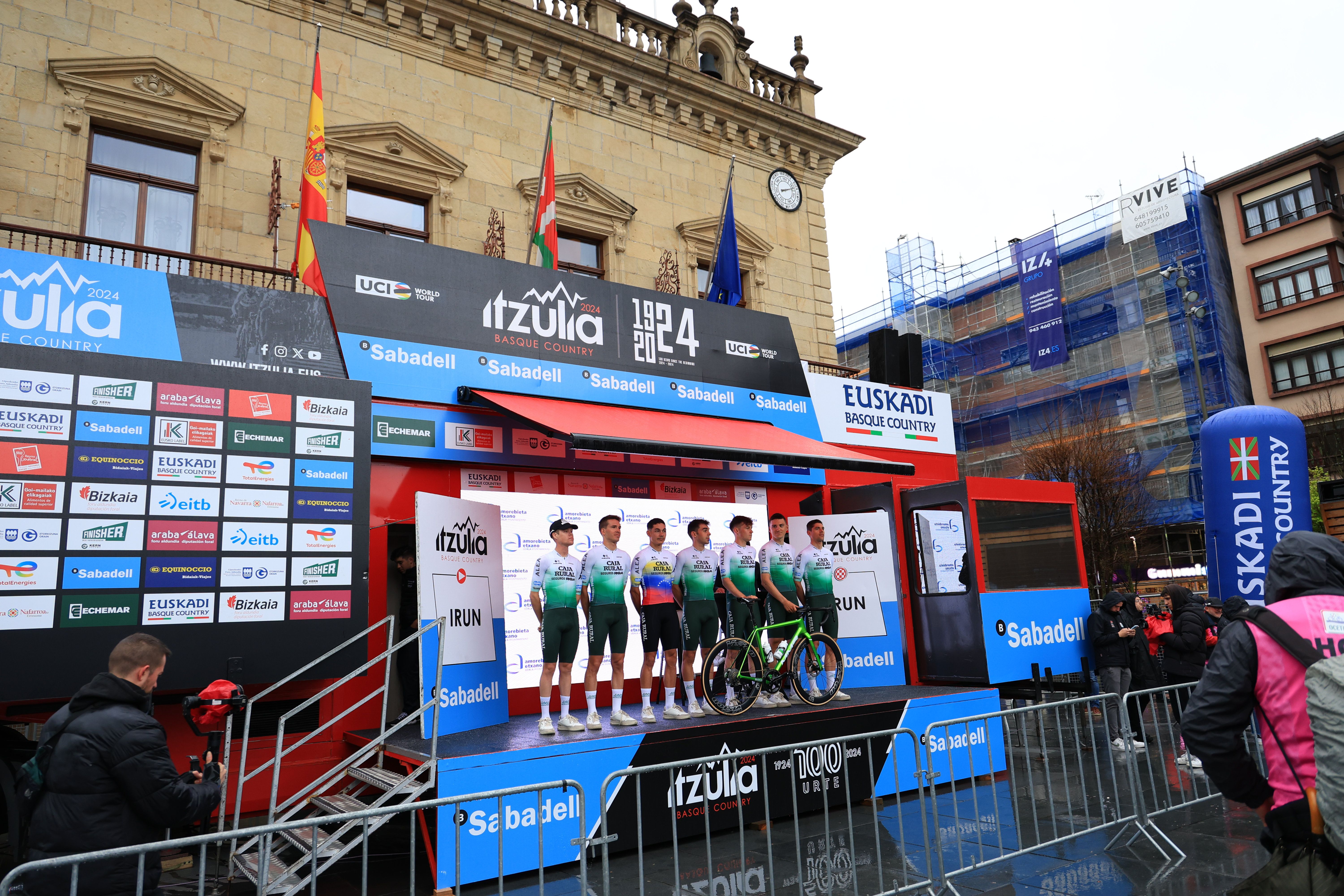 Presentación y reconocimiento de la primera etapa de la Itzulia en Irun