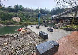 Desperfectos causados por la borrasca Nelson junto a la sede de Ur-Kirolak, en Loiola.