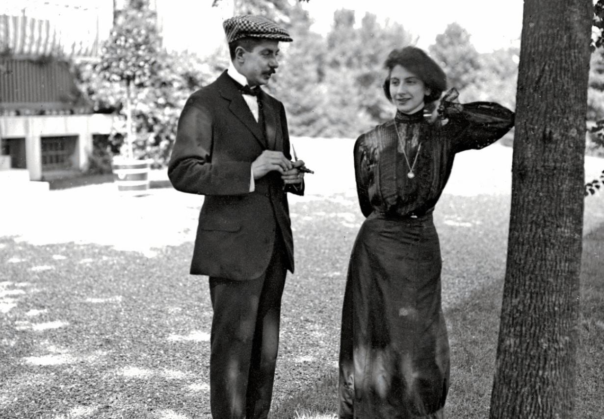 1910 | Pedro Martínez de Irujo y Ana Artázcoz en Bidebieta poco antes de su boda.