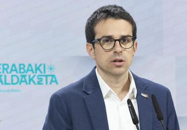 Otxandiano lamenta que la política económica de Euskadi se haya basado en «un modelo de desarrollo obsoleto»