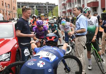 Jay Vine y Sean Quinn, los peor parados: el parte médico de los implicados en la caída