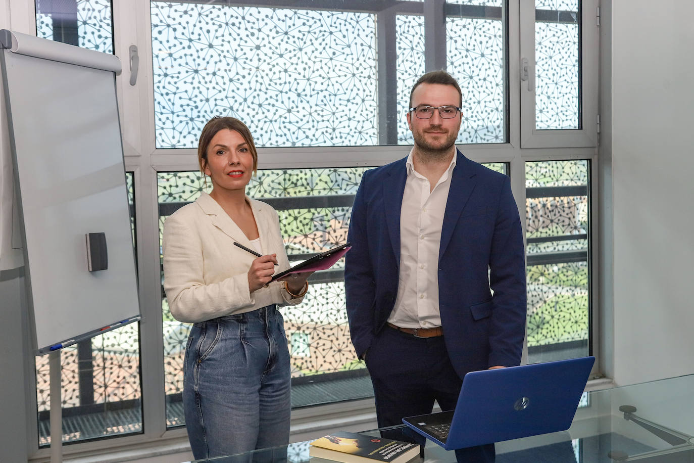 Maitane Ormazabal y Telmo Lazkano, creadores del programa ZEOS