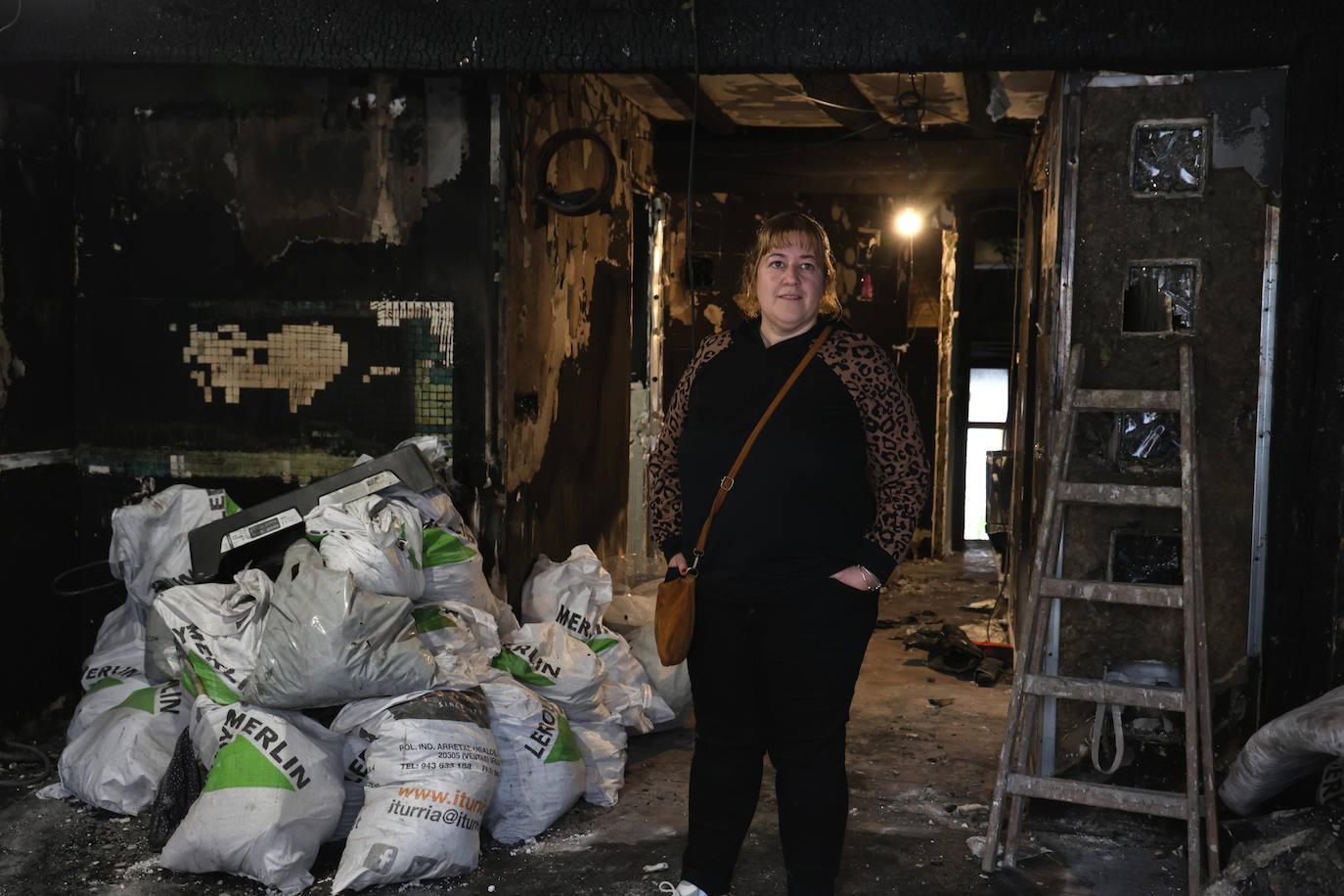 Así ha quedado la vivienda de Begoña Santos en Errenteria tras el incendio