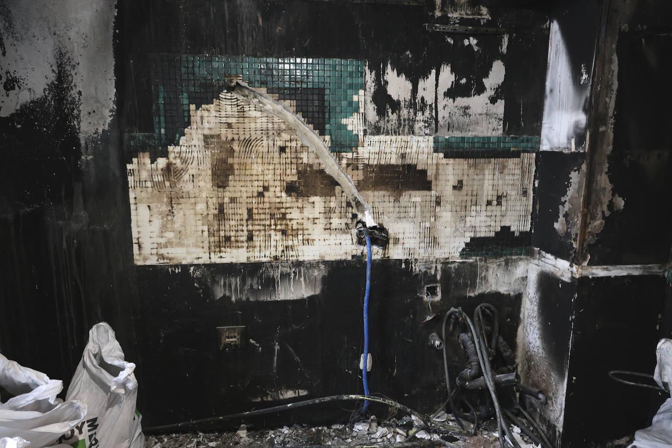 Así ha quedado la vivienda de Begoña Santos en Errenteria tras el incendio