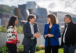 Sara Buesa, Eneko Andueza, Idoia Mendia y Alfonso Gurpegi, este martes en Bilbao.