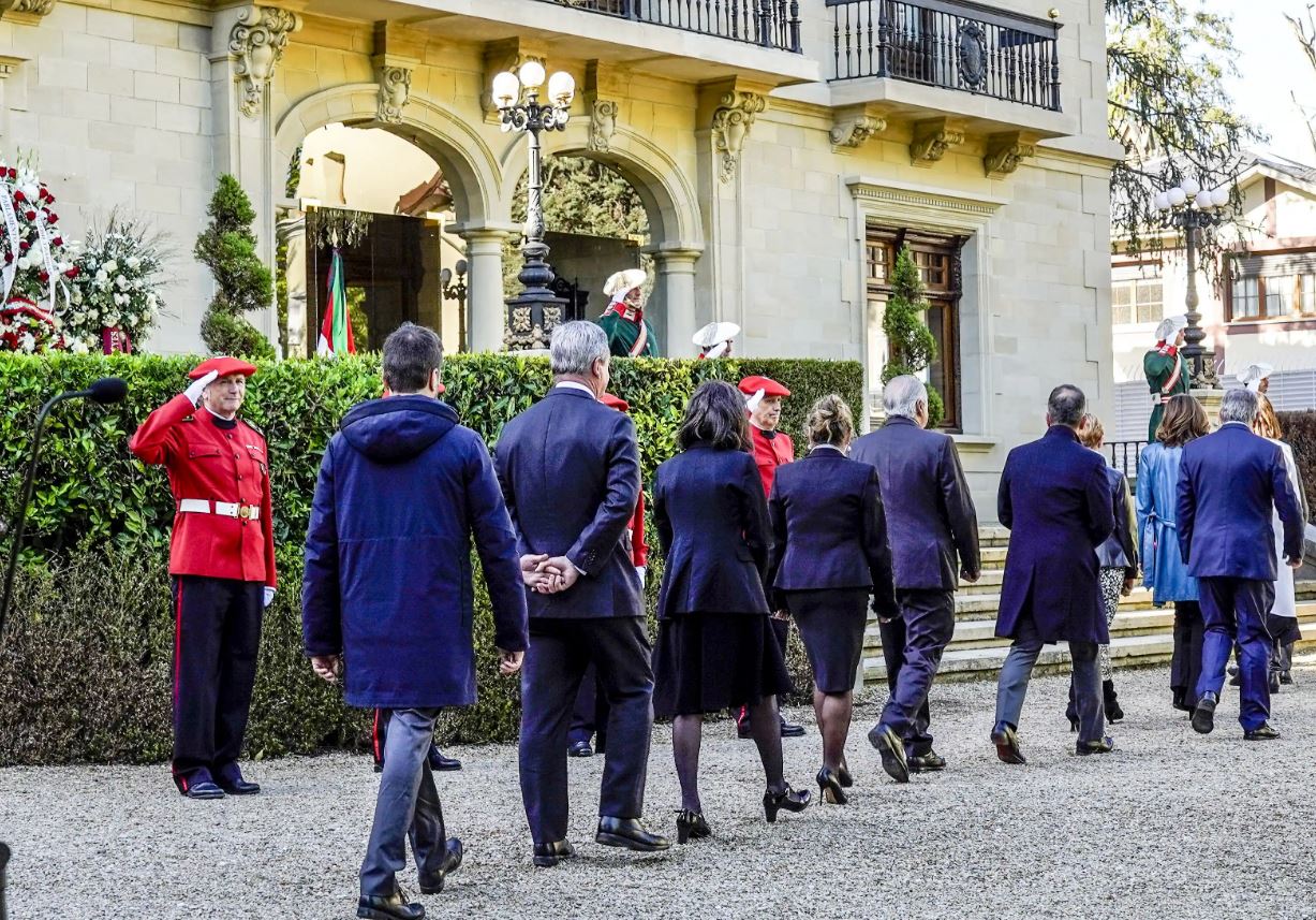 Euskadi despide a José Antonio Ardanza